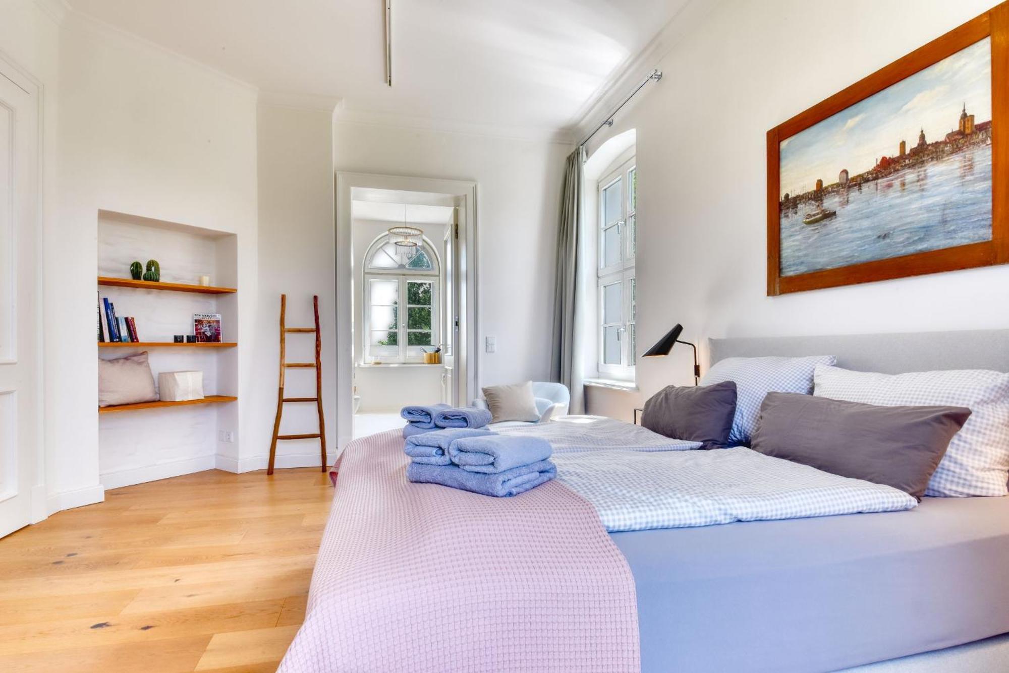 Ferienwohnung Fuerst Malte Loft I Design & Pool Putbus Exterior foto